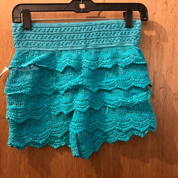 🐻Size M - Vanilla Bay - NWT - Kid's Lacy Turquoise Shorts - Picture 5 of 6